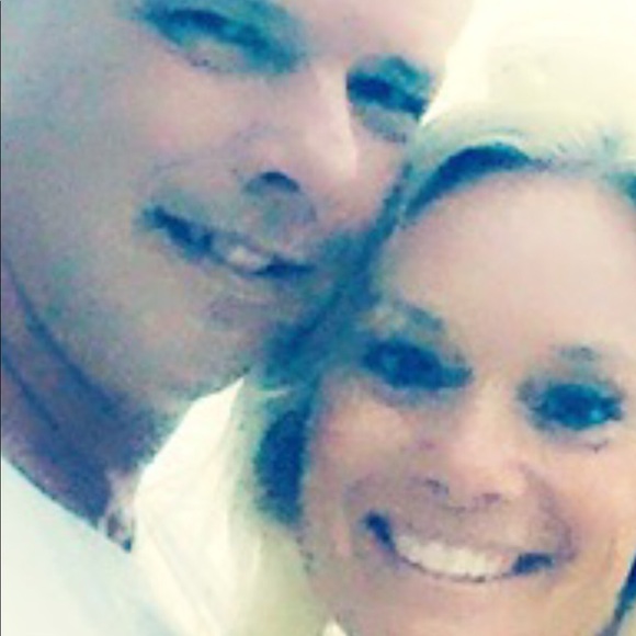 Tops🎁Posh Ambassador🇺🇸Christie Anderson🇺🇸 - Picture 8 of 10